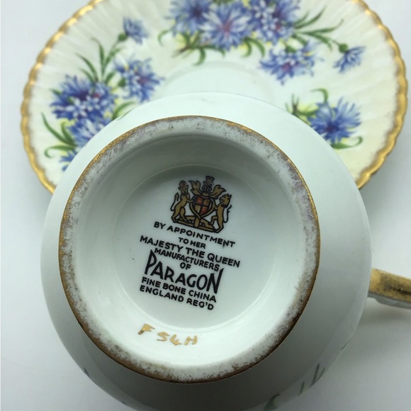 Gorgeous Paragon Tea Cups and Saucers - Picture 5 of 7